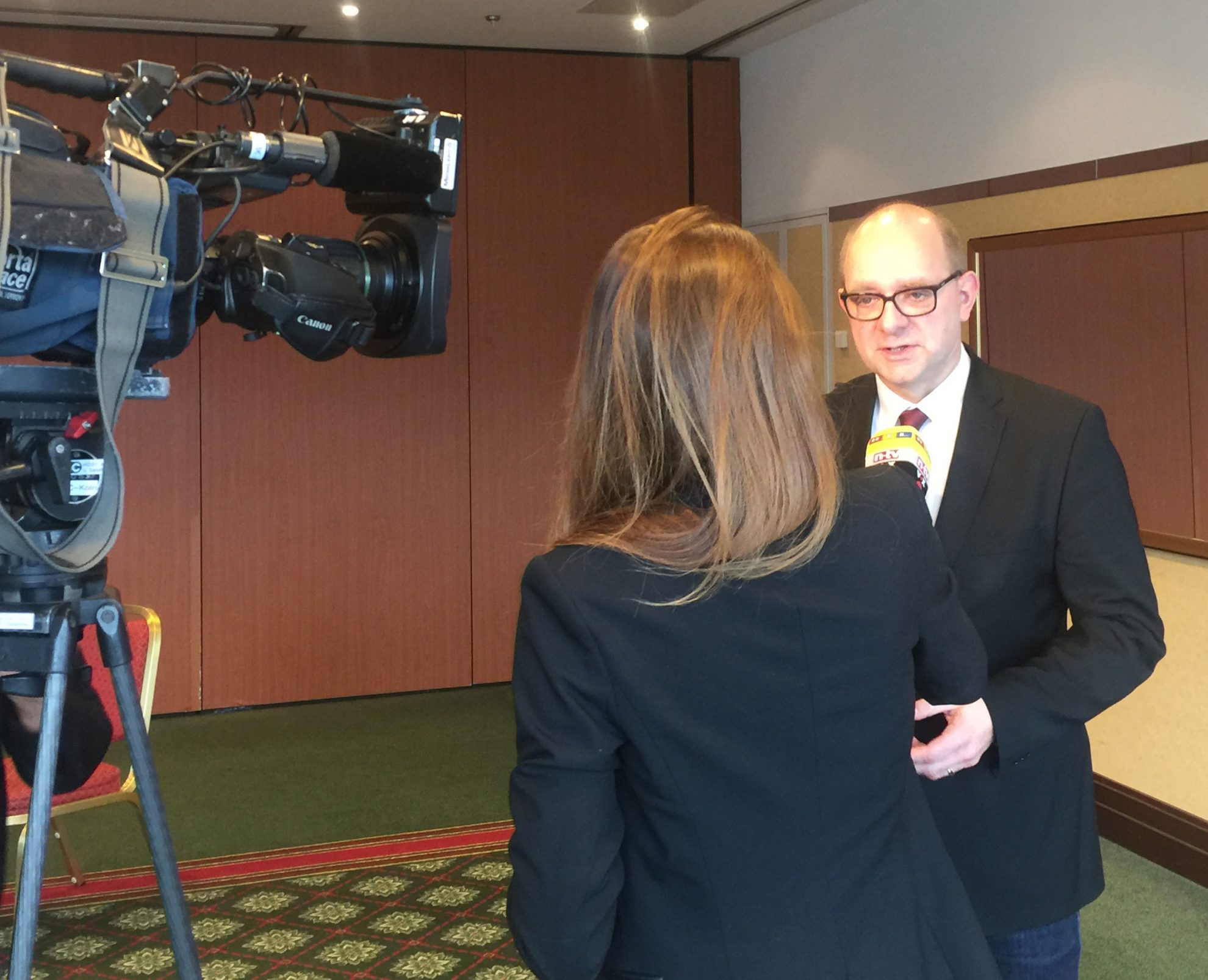 Andre Stinka bei einem Interview mit RTL/n-tv