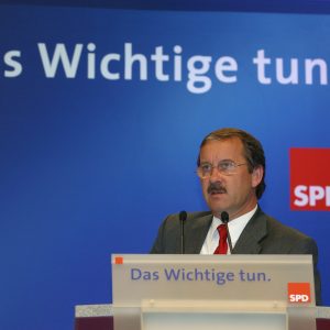 Rede von Harald Schartau während des Bundesparteitages in Bochum am 19. 11. 03