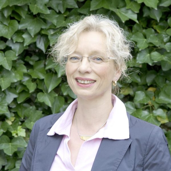 Porträtfoto von Tamara Jost