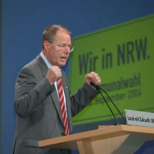 Rede von Ministerpräsident peer Steinbrück auf dem Kommunalkonvent am 24.04.2004 in Oberhausen
