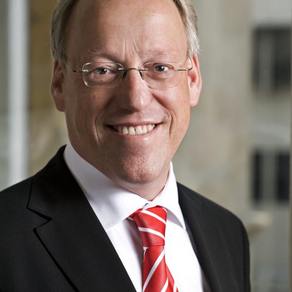 Porträtfoto von Pit Clausen