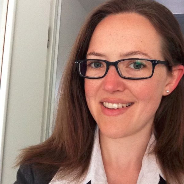 Porträtfoto von Dr. Anne Deike Riewe