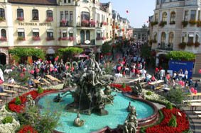 Der Brunnen im Phantasialand am 08. 09. 02