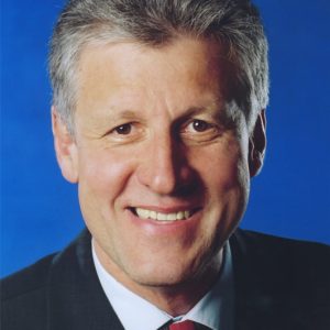 Dr. Arnim Brux, Portrait