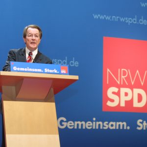 Rede von Franz Müntefering während der Landesdelegiertenkonferenz am 16. 03. 02 in Düsseldorf