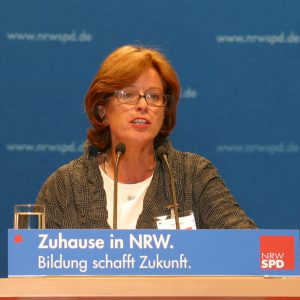 Rede von Ute Schäfer während des Landesparteitages in Bochum am 14. 06. 03