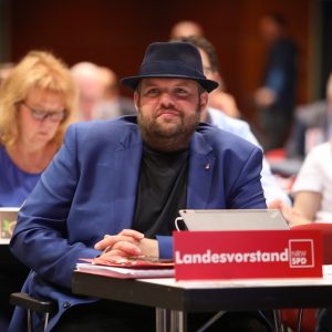 Veith Lemmen folgt einer Rede