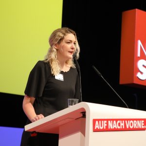 Sally Lisa Starken bei ihrer Rede auf dem Landesparteitag