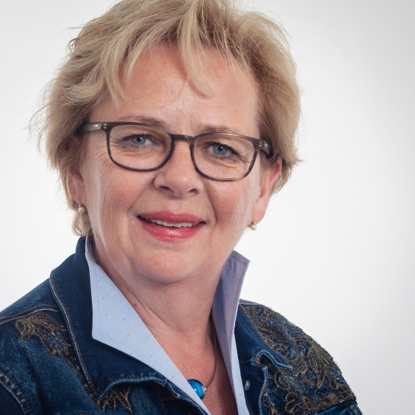Porträtfoto von Angela Lück