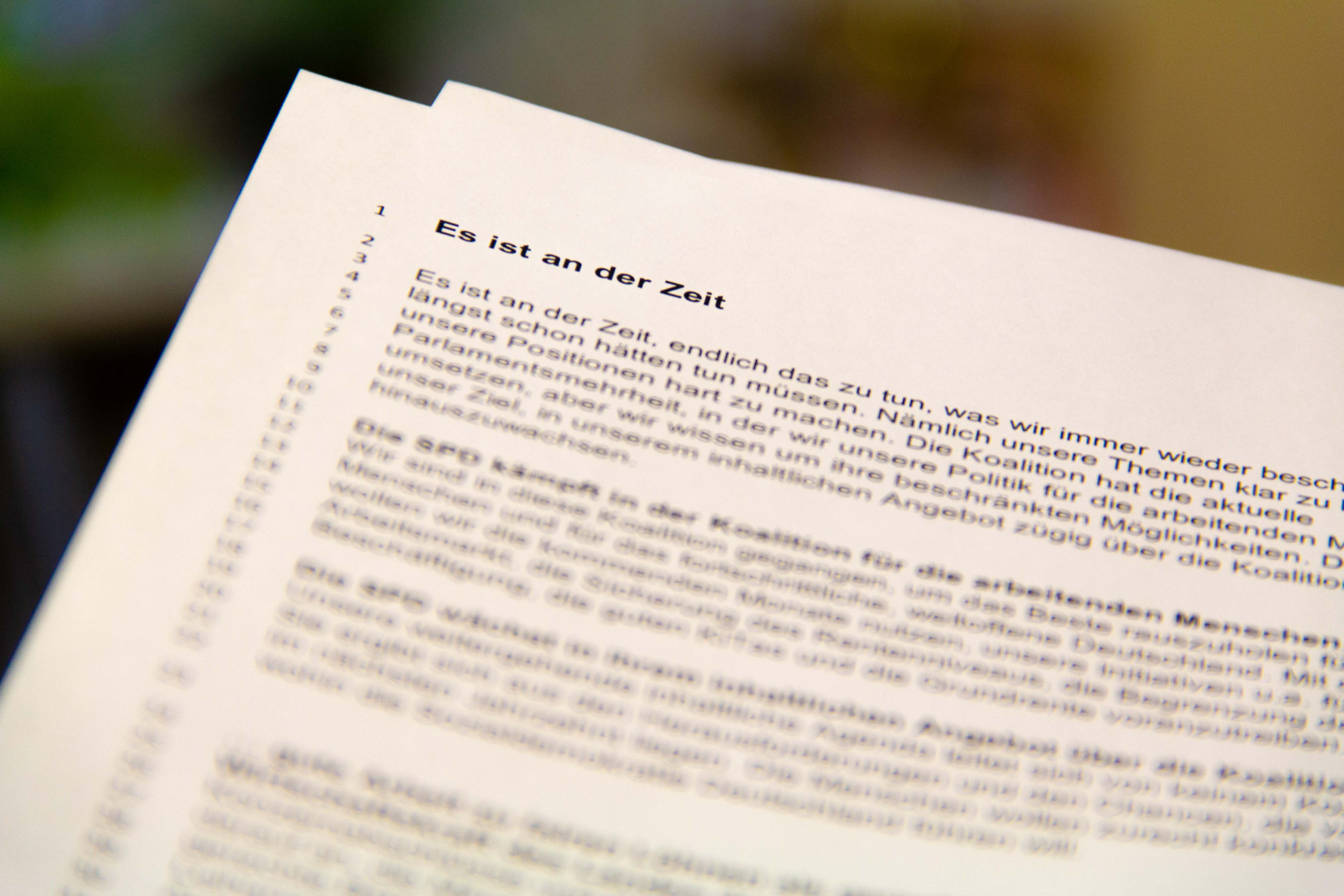 Foto des ausgedruckten Antrages "es ist an der Zeit"