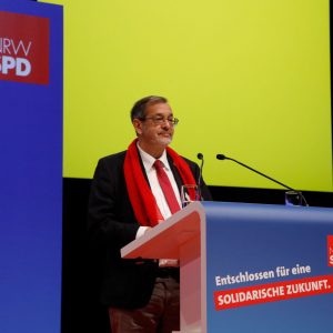 Michael Scheffler bei einer Rede auf dem außerordentlichen Landesparteitag 2019 in Bochum
