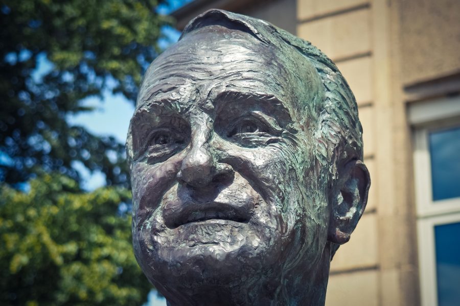 Kopf der Johannes Rau Skulptur